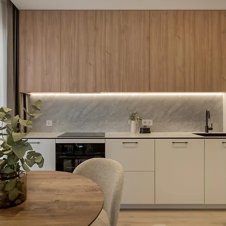 Nature Park Near River, Modern 2bed, Fast Wi-fi, Kitchen Oven *