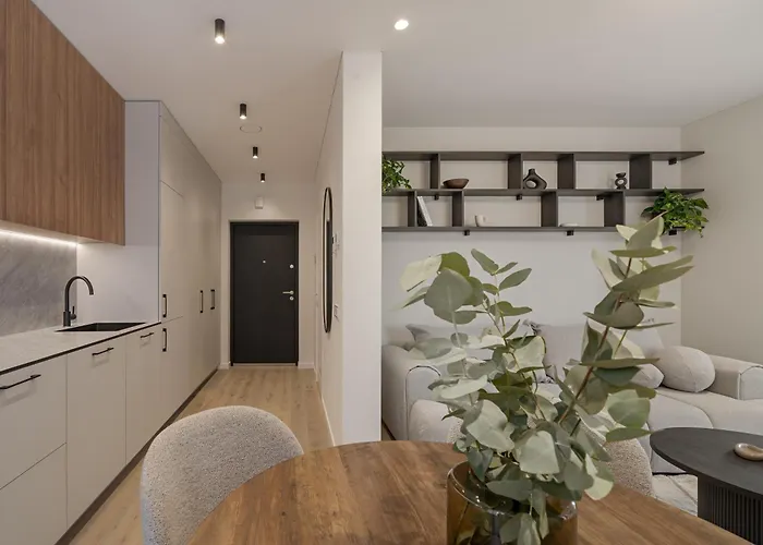 Nature Park Near River, Modern 2bed, Fast Wi-fi, Kitchen Oven 公寓 *