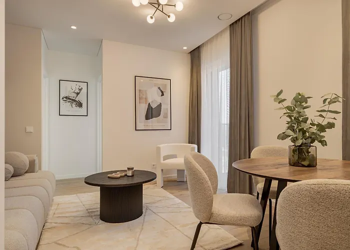 Nature Park Near River, Modern 2bed, Fast Wi-fi, Kitchen Oven 公寓