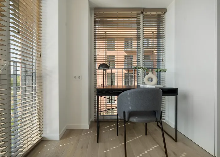 公寓 Nature Park Near River, Modern 2bed, Fast Wi-fi, Kitchen Oven *