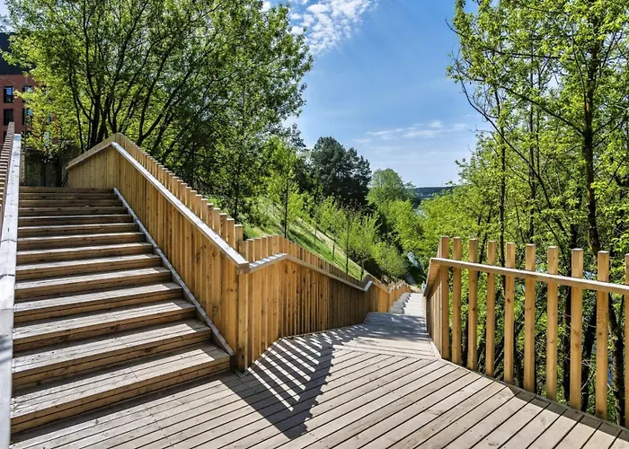 公寓 Nature Park Near River, Modern 2bed, Fast Wi-fi, Kitchen Oven *