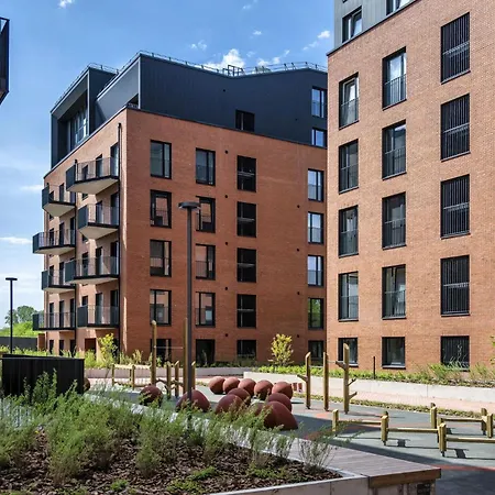 Nature Park Near River, Modern 2bed, Fast Wi-fi, Kitchen Oven Daire